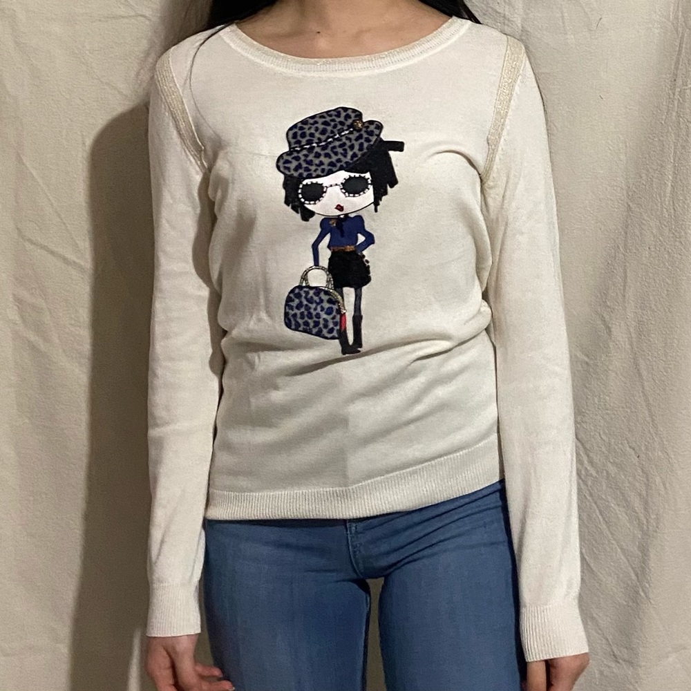 Sweatshirt